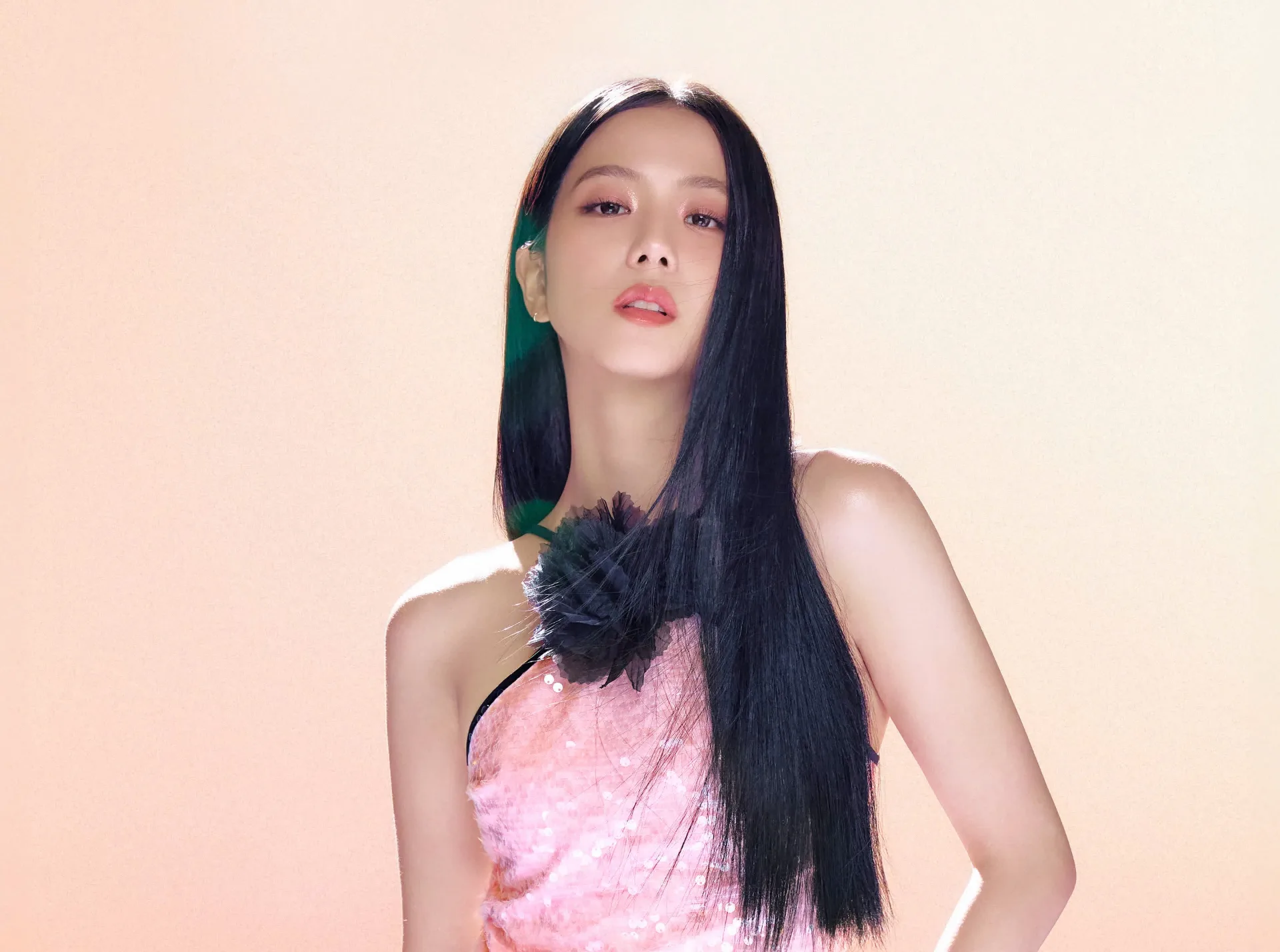 JISOO lanzará su primer lightstick con diseño de cono de helado